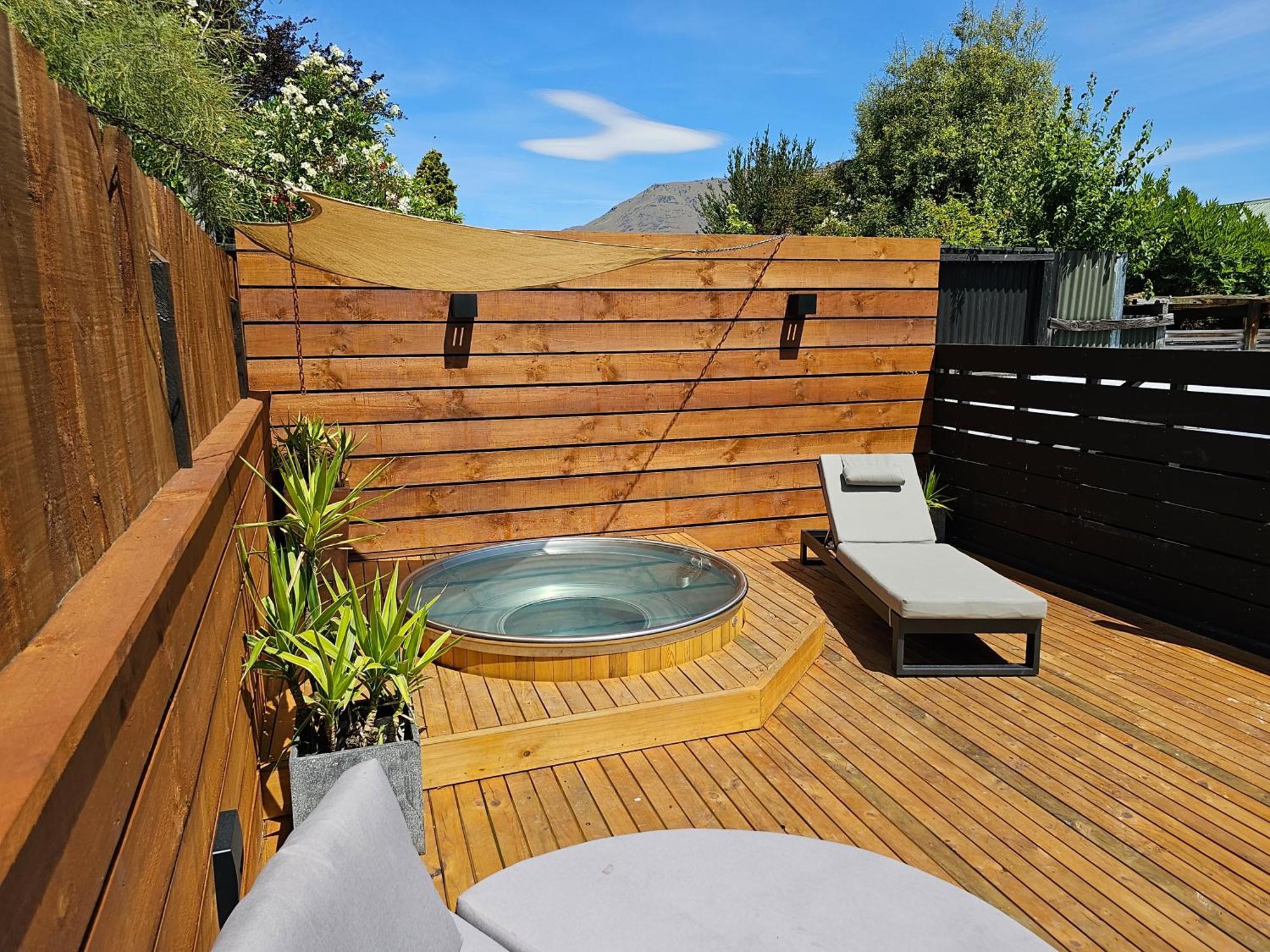 The Black Sheep Backpackers Queenstown Exterior photo